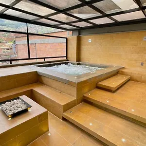 Edificio Helena , Medellín Colombie